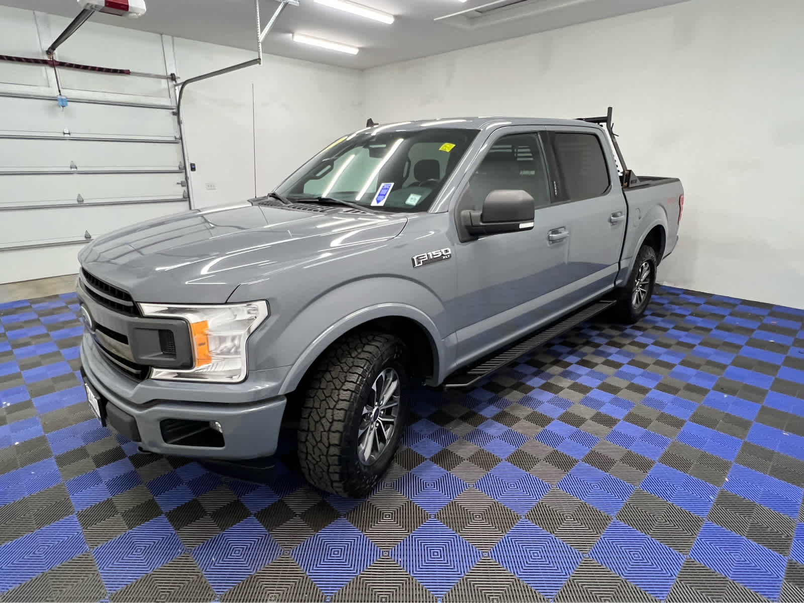 2020 Ford F-150 XLT photo 8