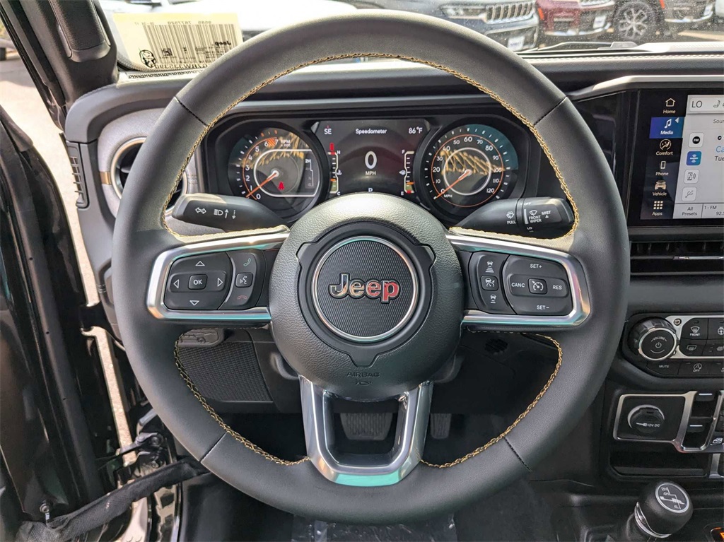 2024 Jeep Wrangler Sahara photo 11