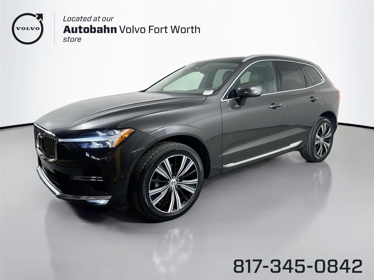 2023 Volvo XC60 Plus's photo