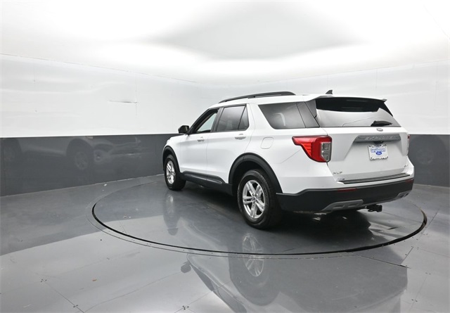 2023 Ford Explorer XLT photo 4