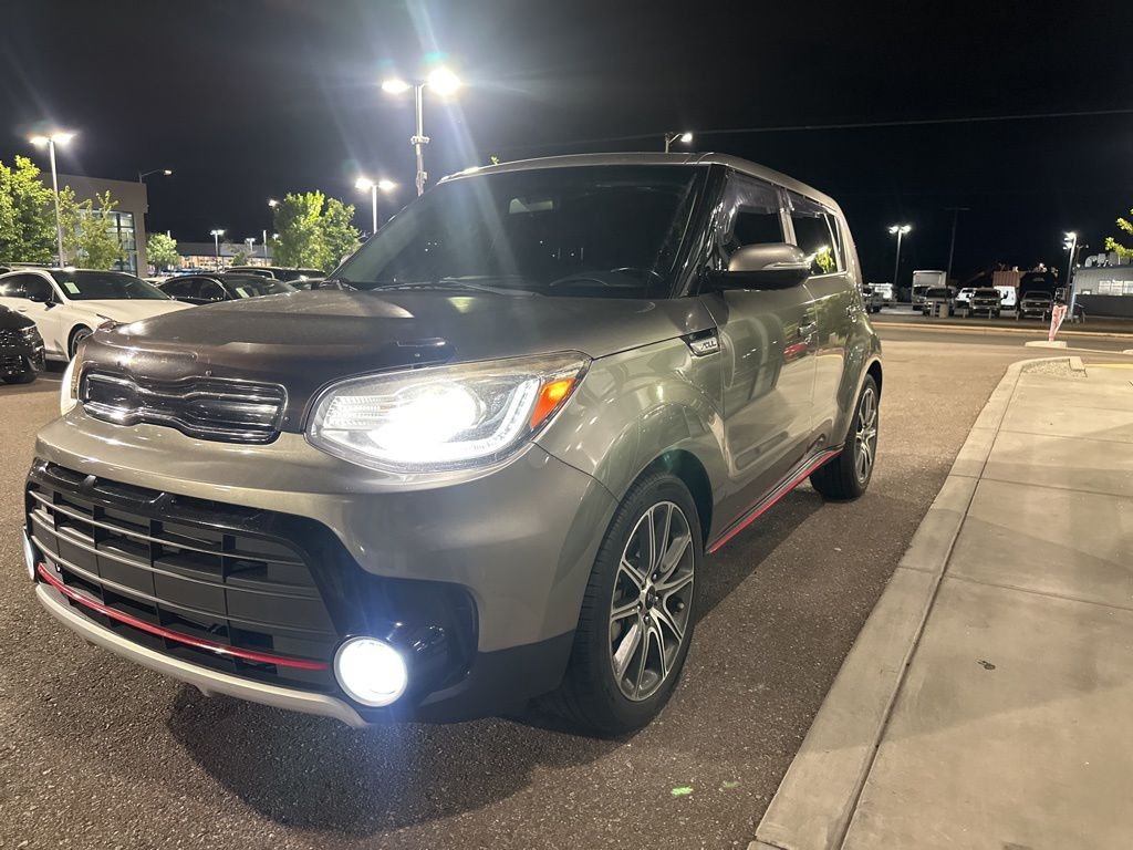 2019 Kia Soul Exclaim photo 2