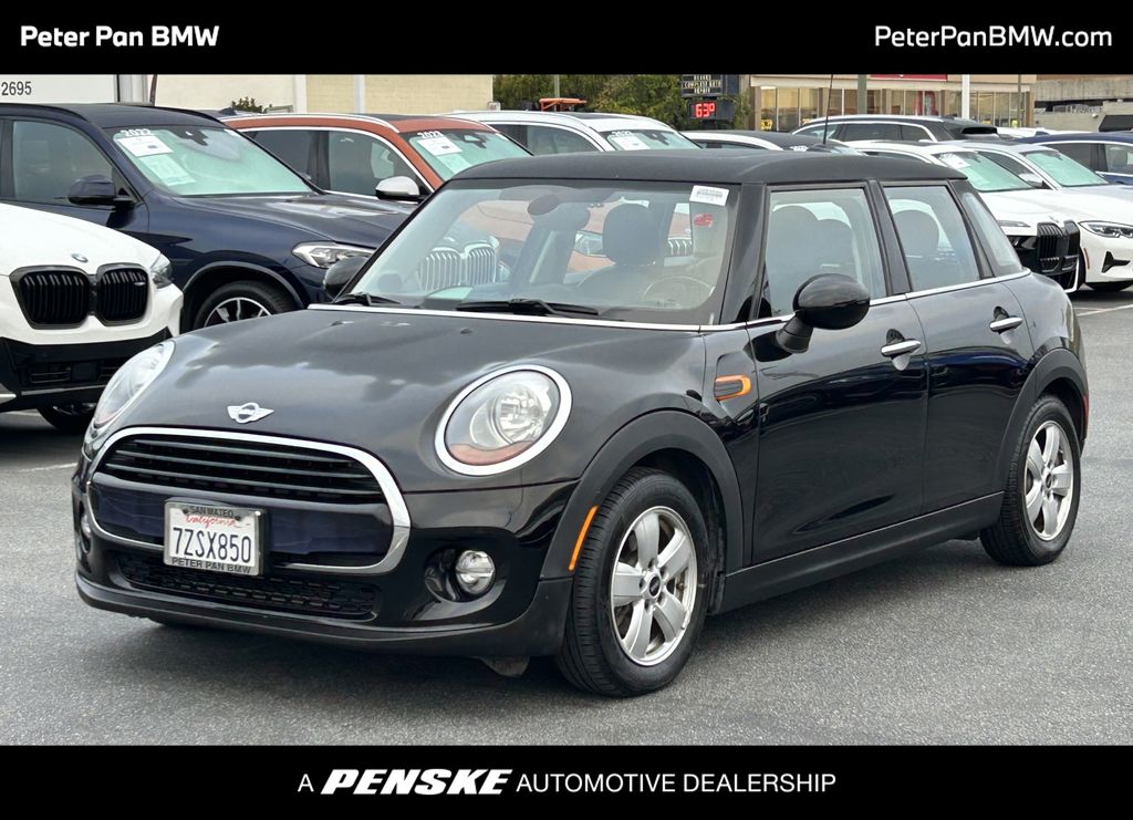 2017 MINI Cooper