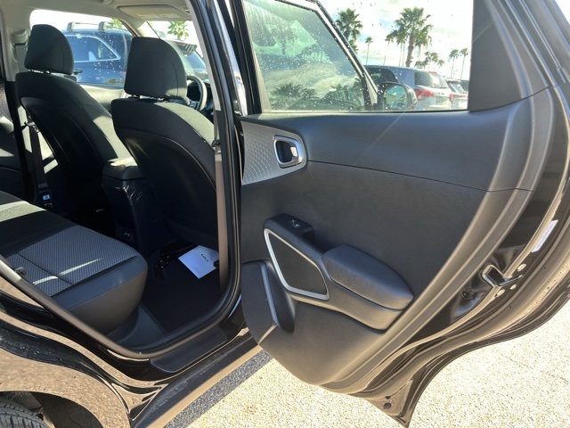 2025 Kia Soul LX S photo 18