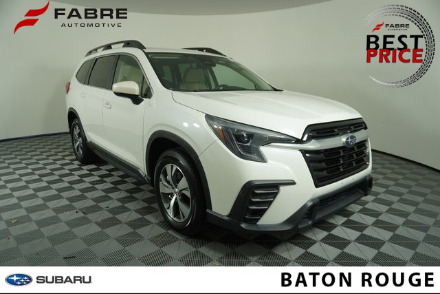 2024 Subaru Ascent Premium's photo