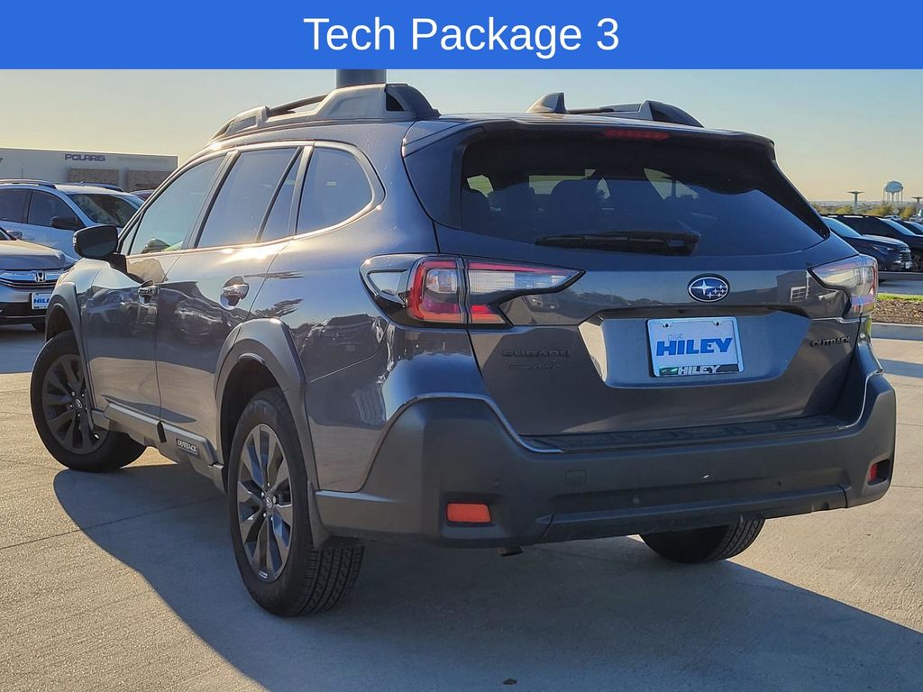2025 Subaru Outback Onyx Edition photo 2