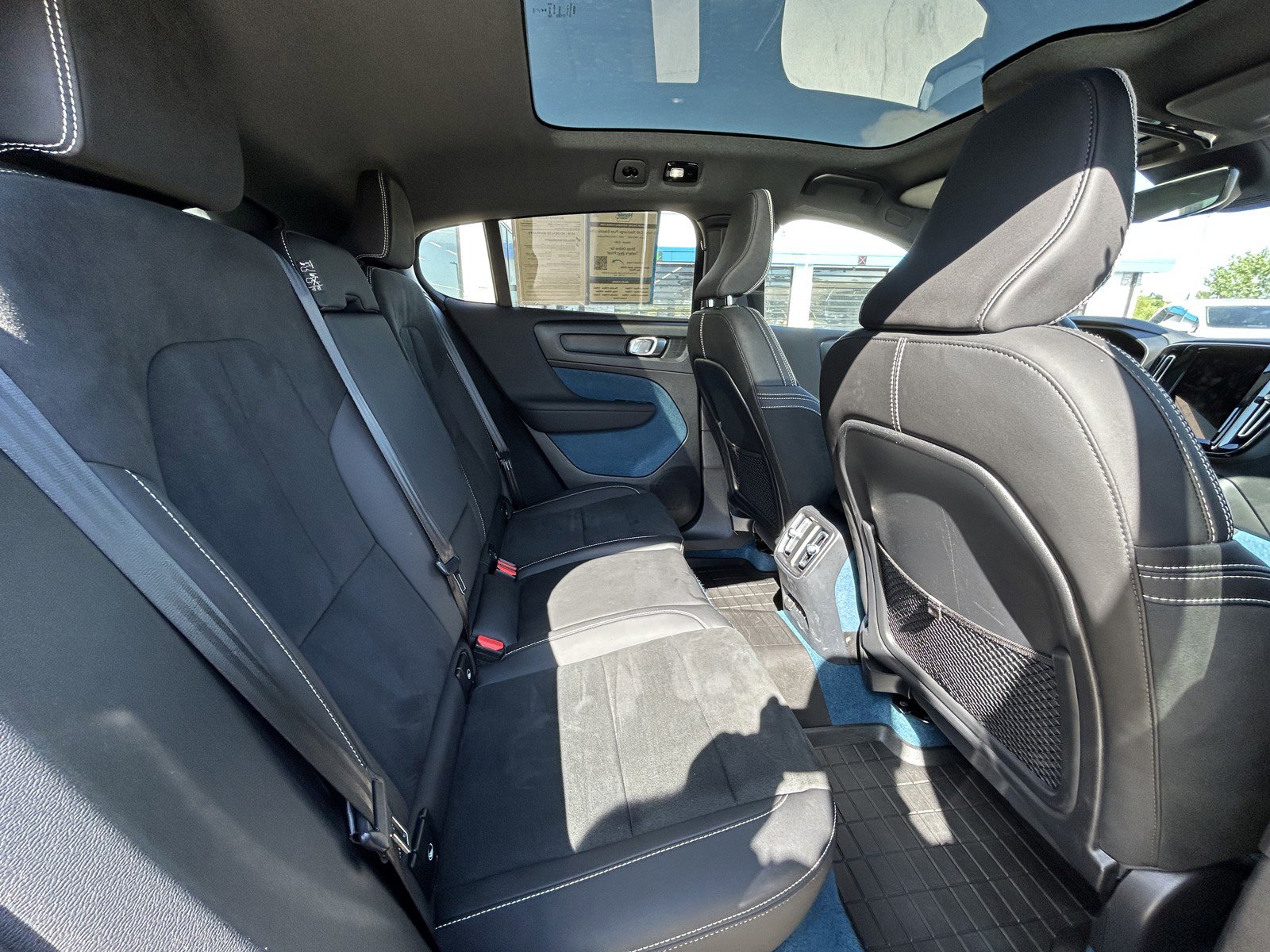 2023 Volvo C40 Recharge Ultimate photo 12