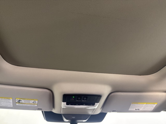 2025 Nissan Pathfinder Platinum photo 27