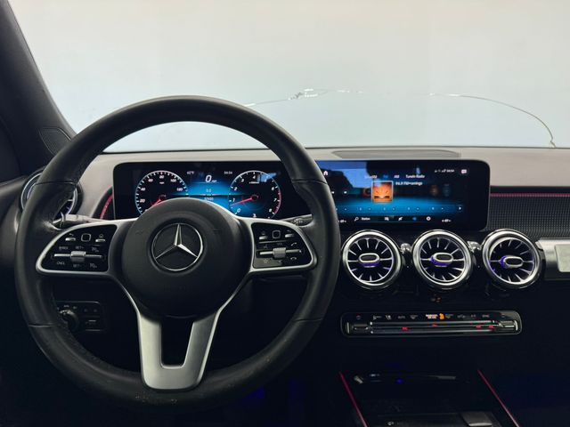 2021 Mercedes Benz GLB 250 photo 3