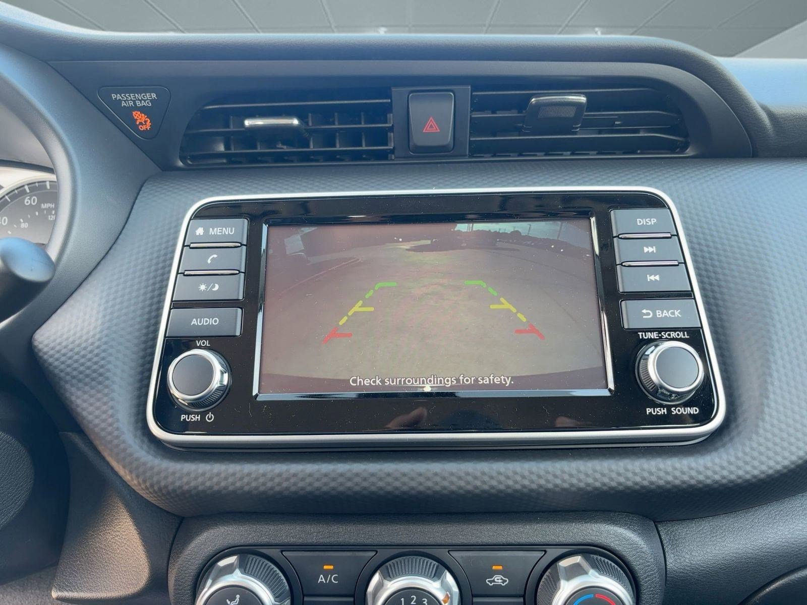 2025 Nissan Kicks Play S photo 20