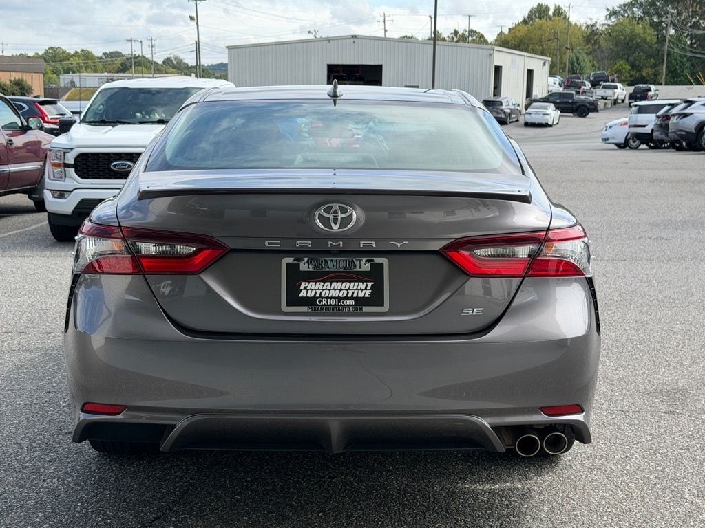 2022 Toyota Camry SE photo 24