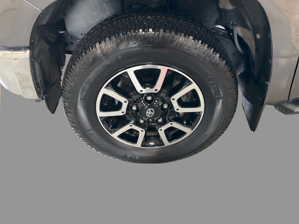 2021 Toyota Tundra Limited Grade photo 25