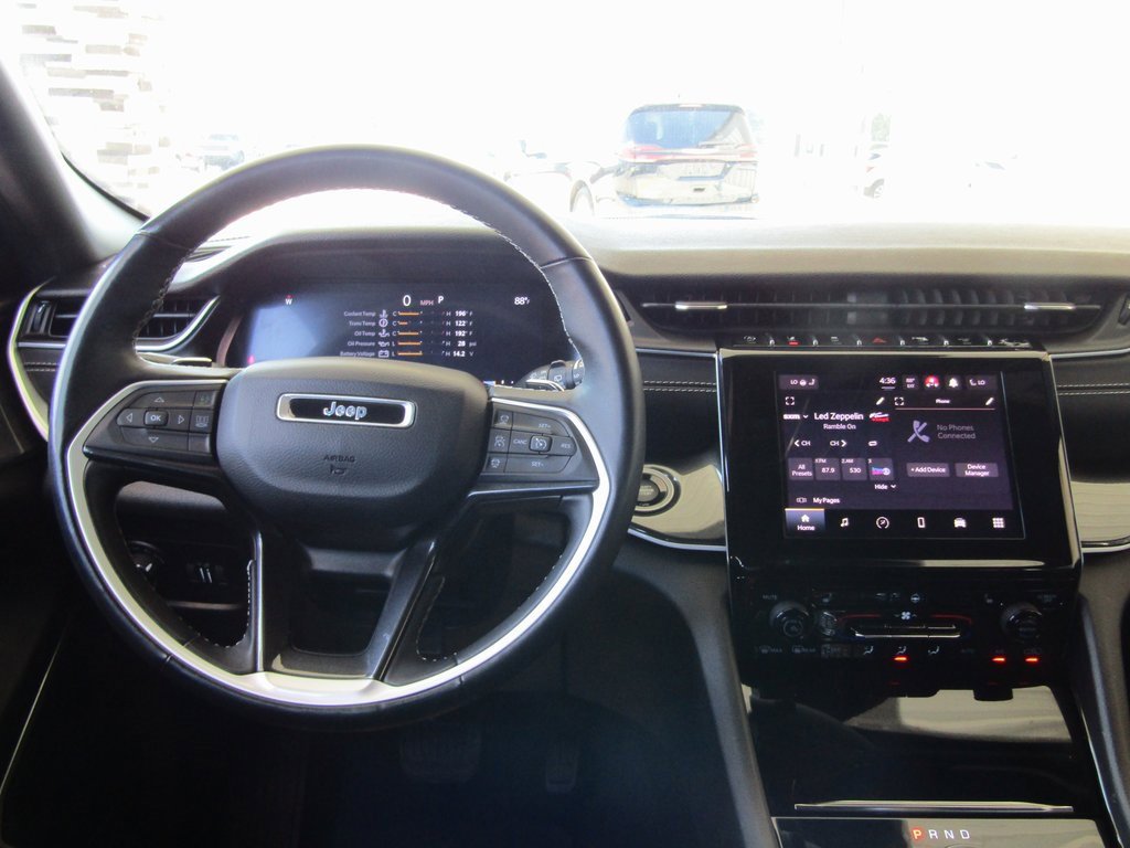 2022 Jeep Grand Cherokee Altitude photo 4