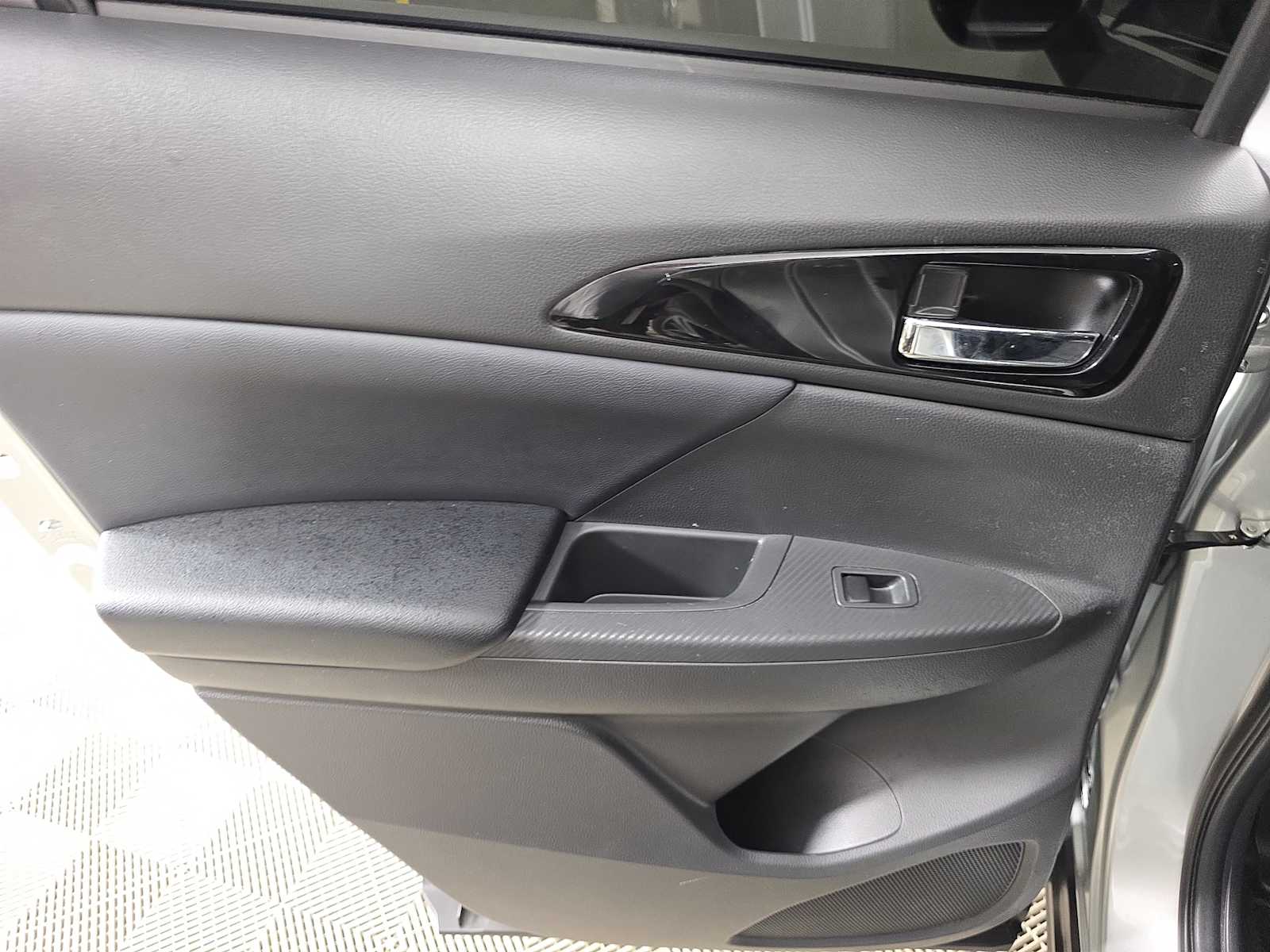2025 Mitsubishi Eclipse Cross SE photo 27