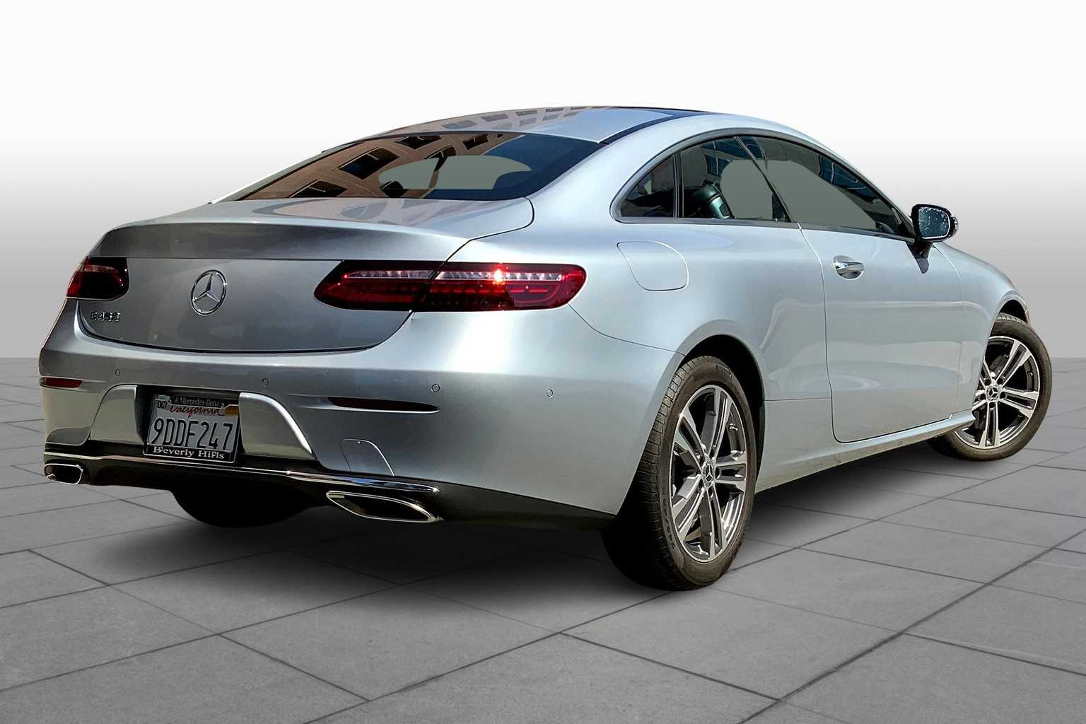 2022 Mercedes Benz E 450 photo 12