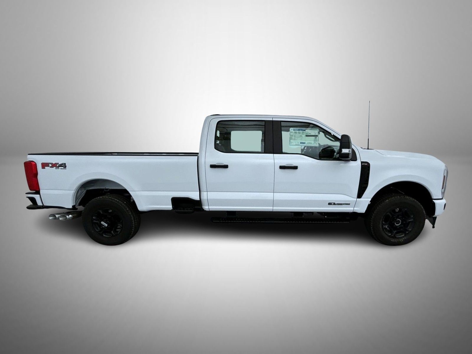 2026 Ford F-350 photo 4
