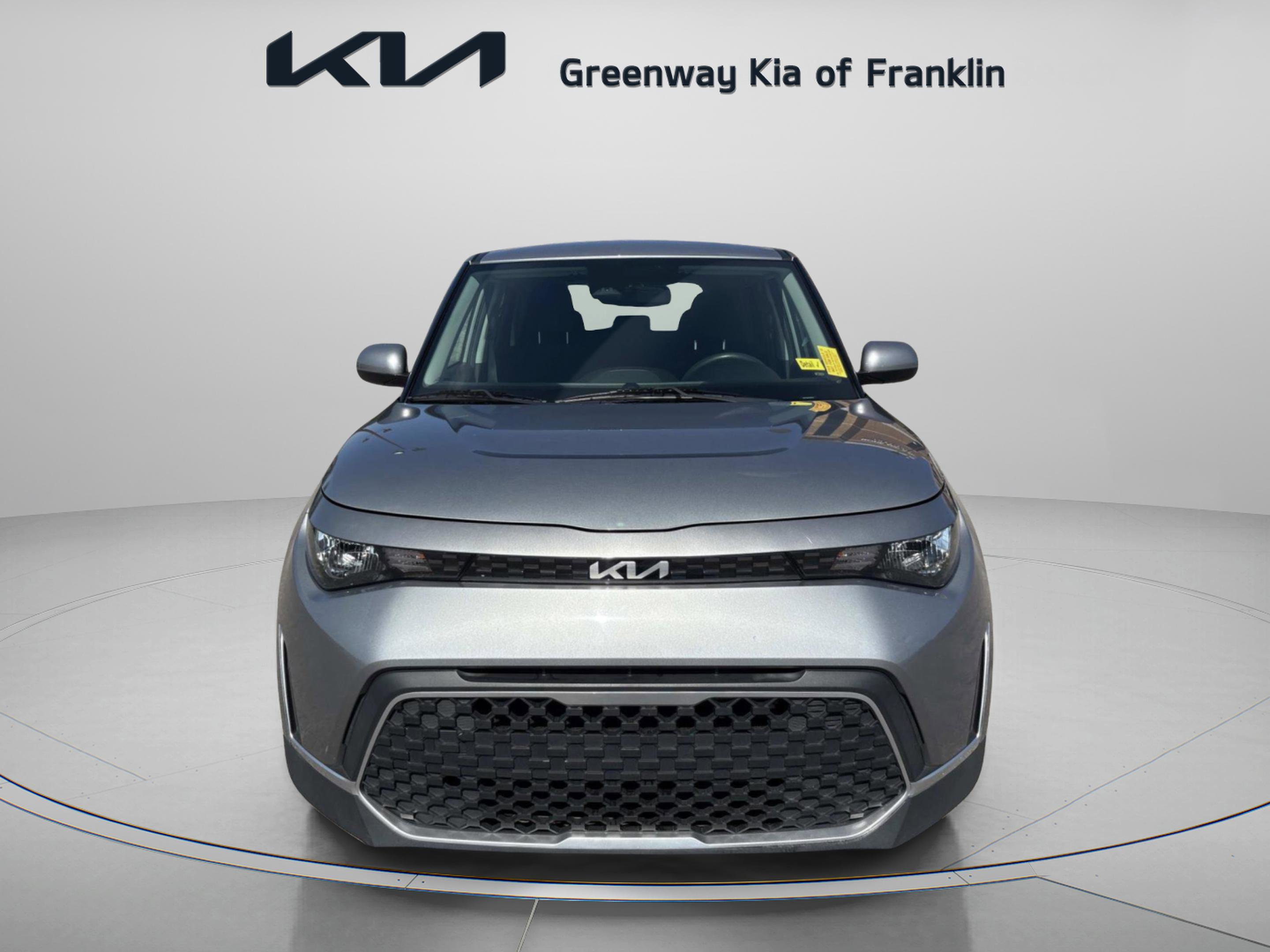 2023 Kia Soul LX photo 2