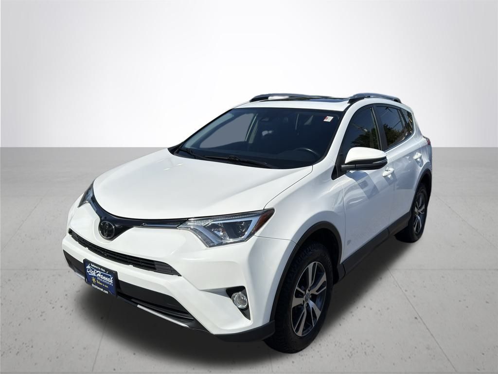 2018 Toyota RAV4 XLE photo 2