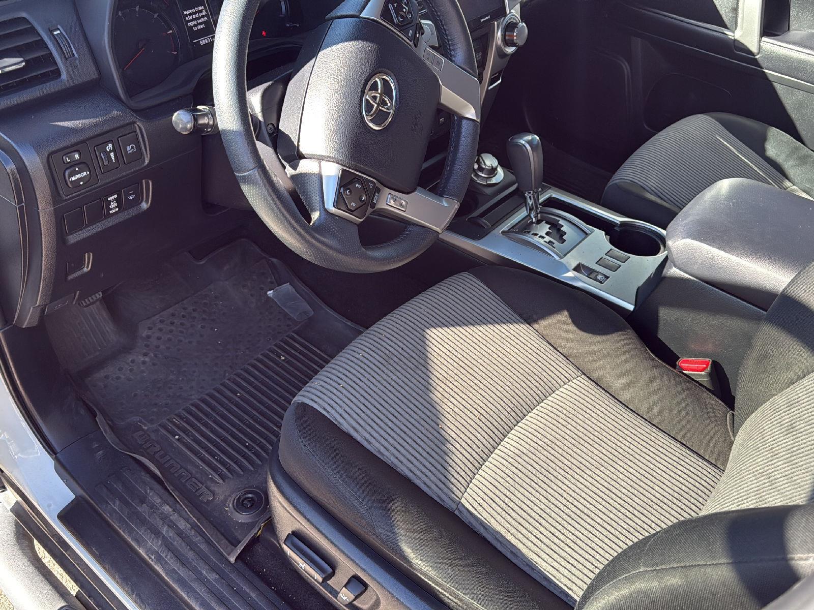 2022 Toyota 4Runner SR5 photo 8