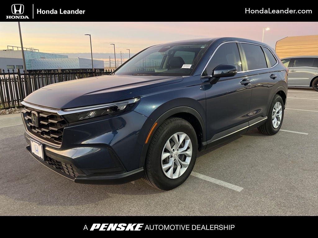 2023 Honda CR-V LX's photo