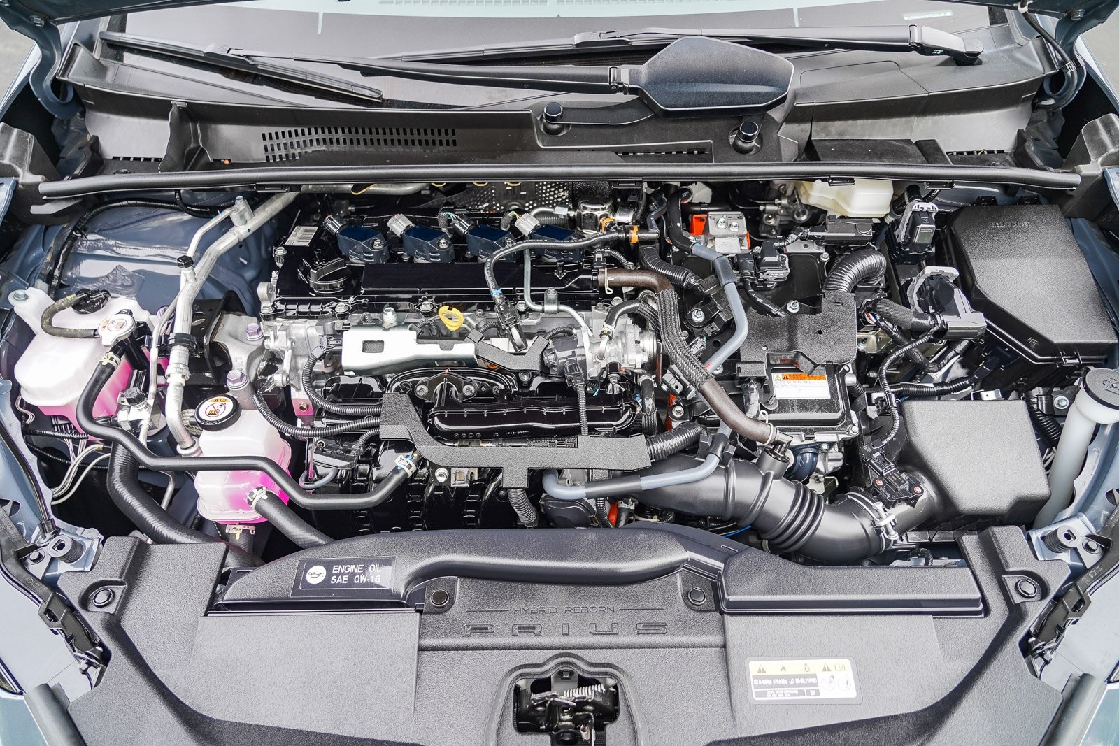 2024 Toyota Prius XLE photo 27