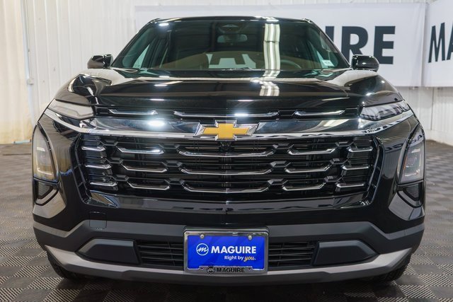 2026 Chevrolet Equinox LT photo 3