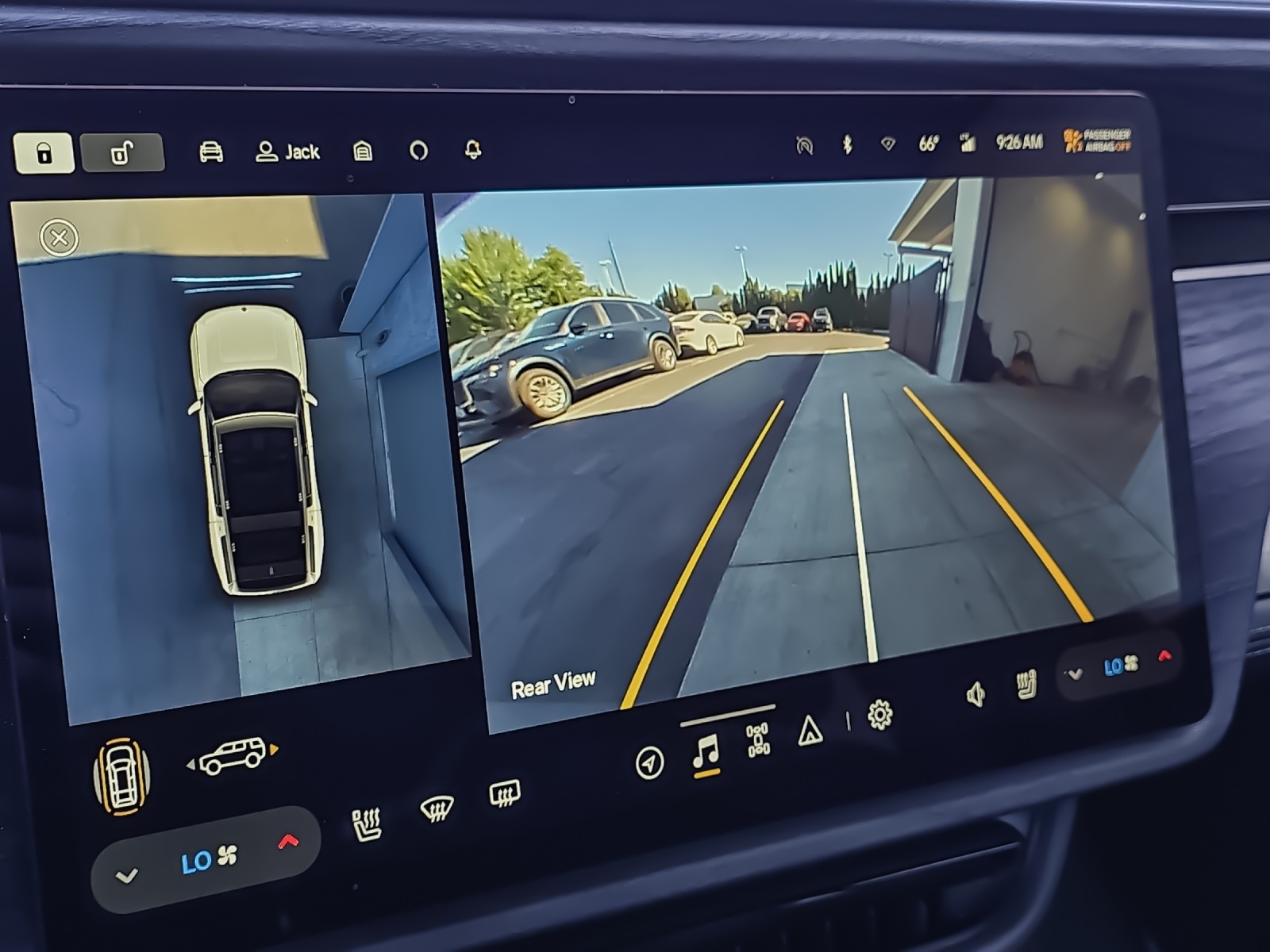 2023 Rivian R1S Adventure photo 17