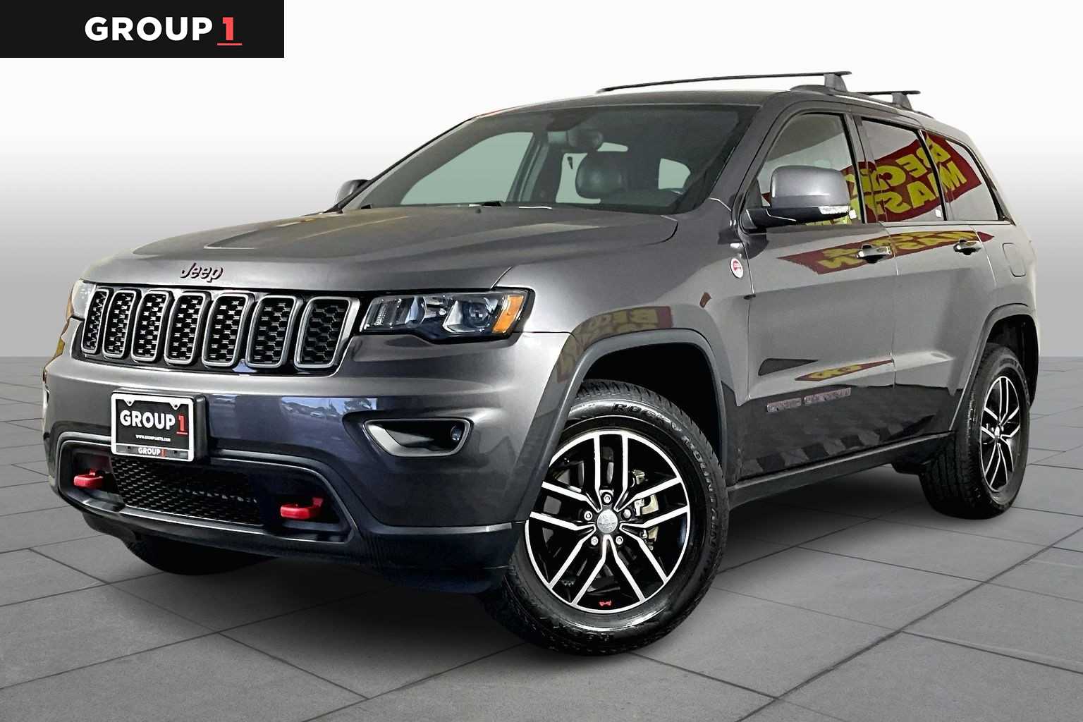 2017 Jeep Grand Cherokee Trailhawk's photo