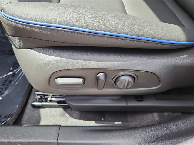 2025 Buick Envista ST photo 18