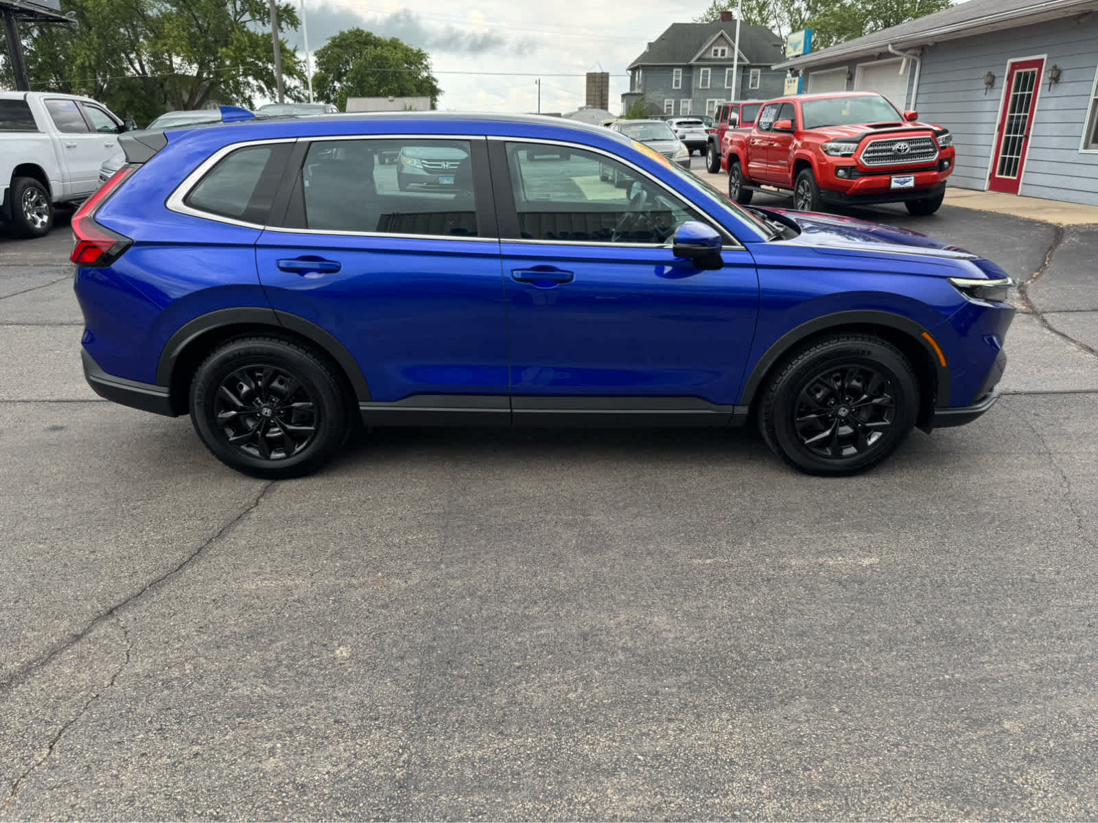 2024 Honda CR-V LX photo 4
