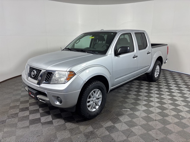 2016 Nissan Frontier SV photo 3