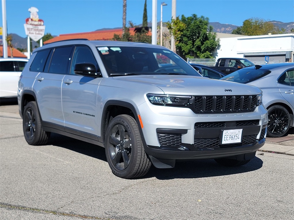 2025 Jeep Grand Cherokee L Altitude's photo