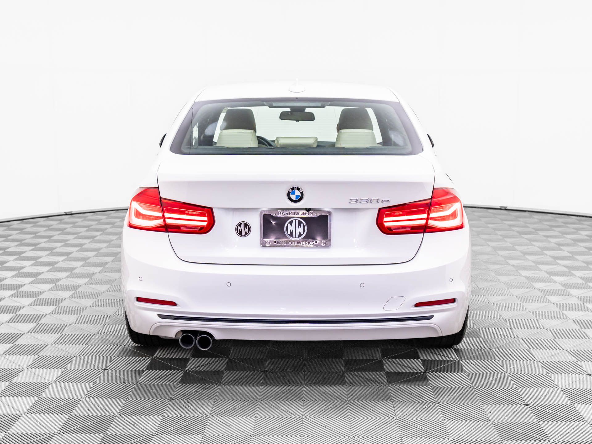 2017 Bmw 330e 3-Series photo 3