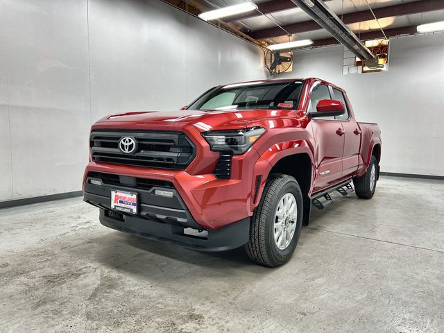 2025 Toyota Tacoma SR5's photo