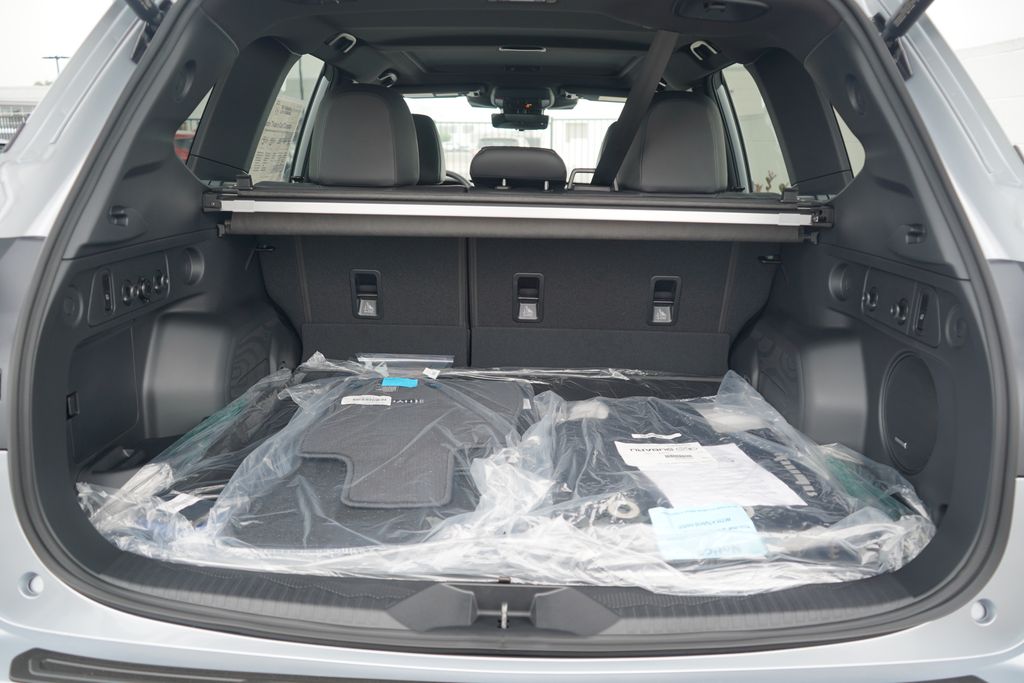 2025 Subaru Forester Touring photo 10