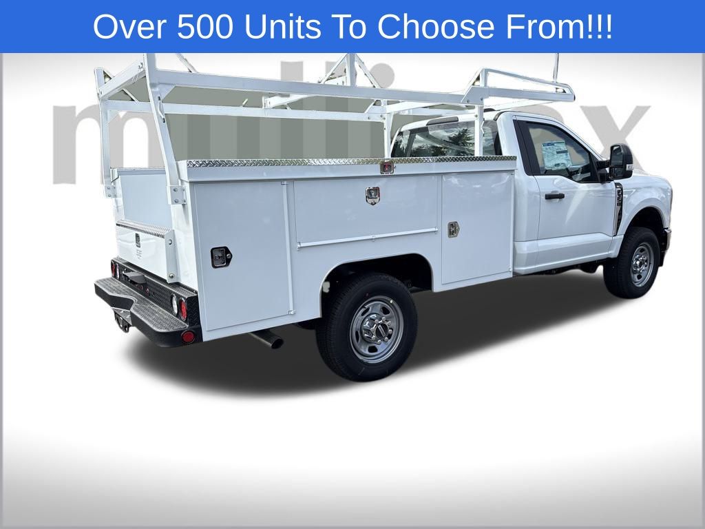 2025 Ford F-350 photo 3