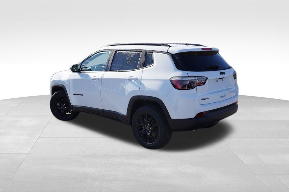 2025 Jeep Compass Altitude Special Edition photo 2