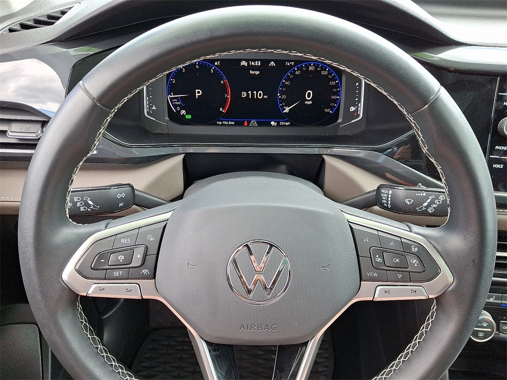 2022 Volkswagen Taos SEL photo 18