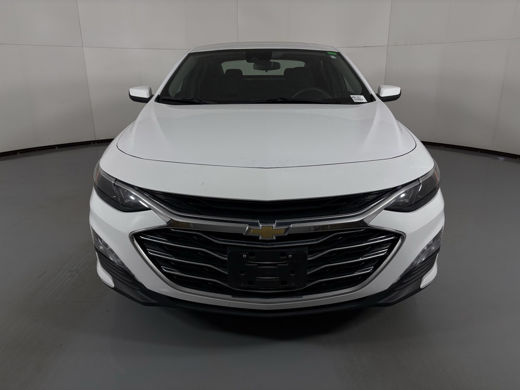 2023 Chevrolet Malibu 1LT photo 2