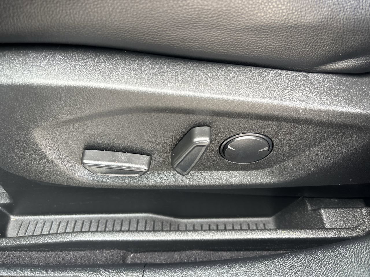 2022 Ford Edge Titanium photo 15