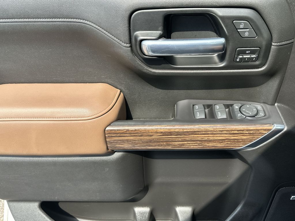 2021 Chevrolet Silverado 1500 High Country photo 30