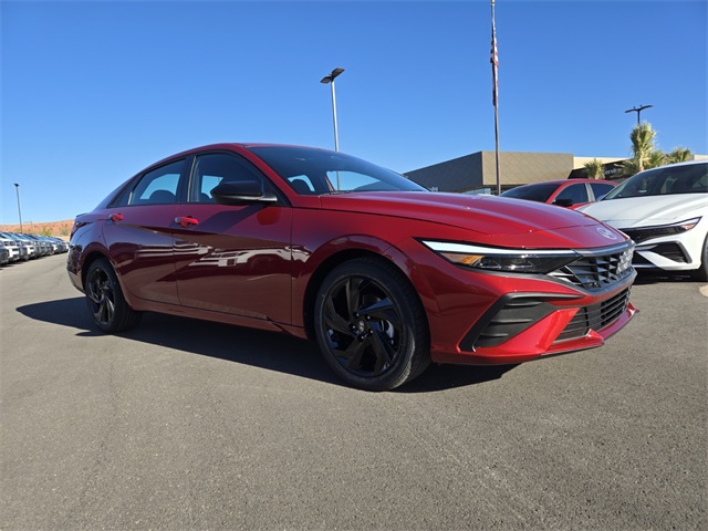 2026 Hyundai Elantra SEL Sport photo 2