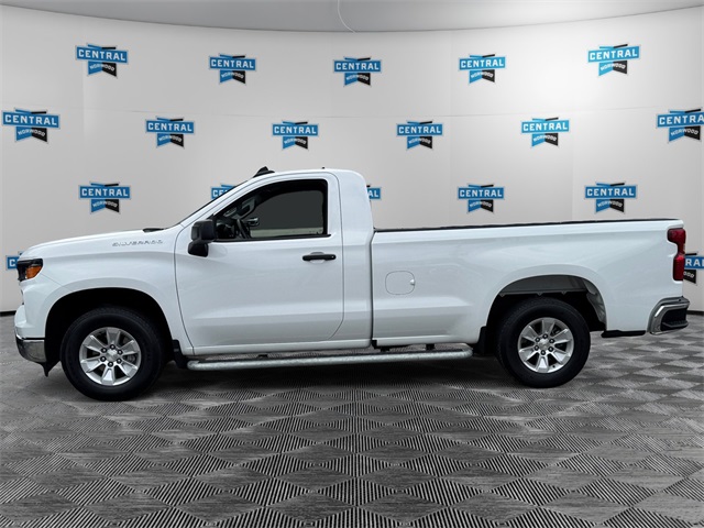 2024 Chevrolet Silverado 1500 photo 2