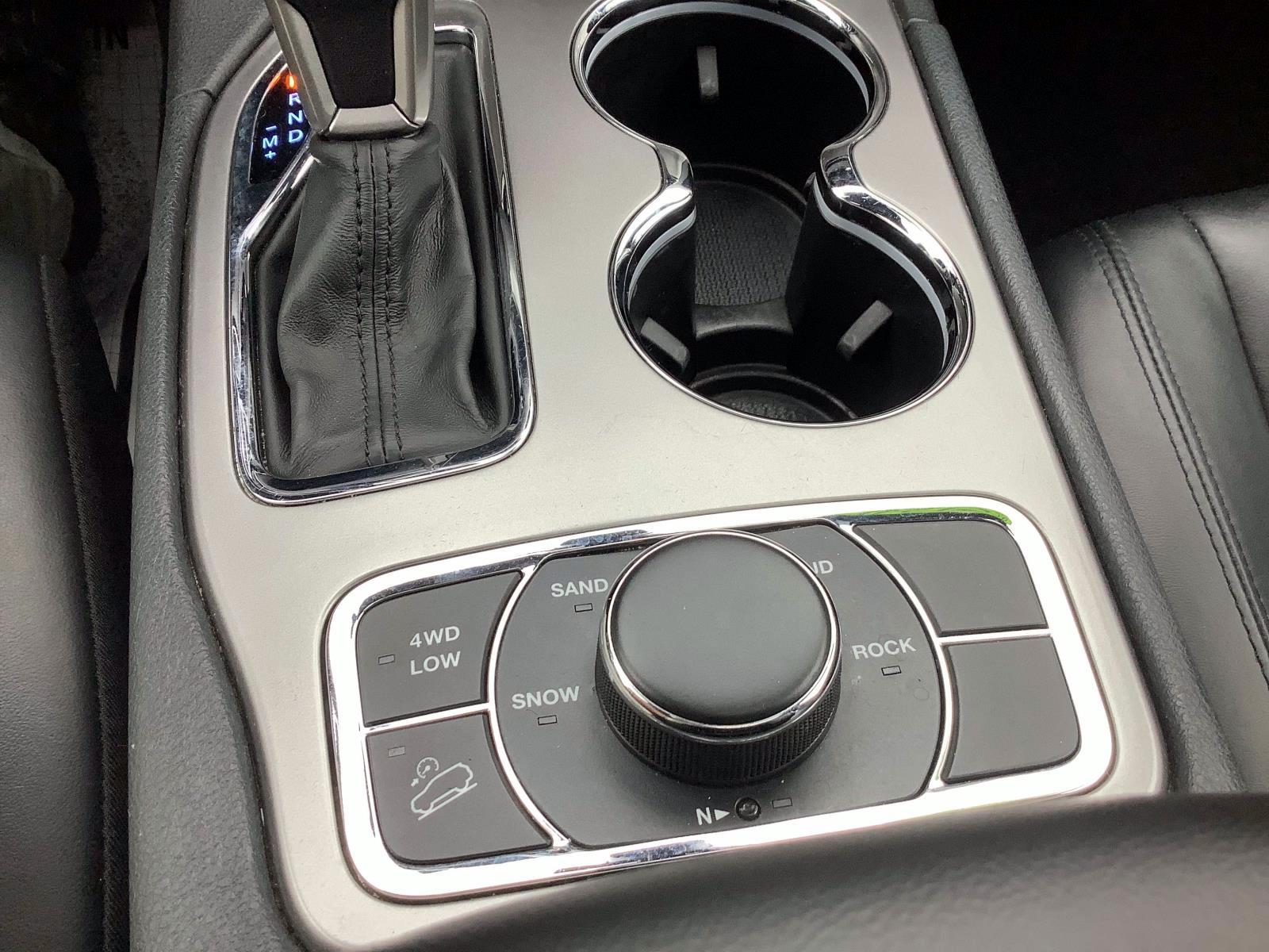 2020 Jeep Grand Cherokee Limited photo 25