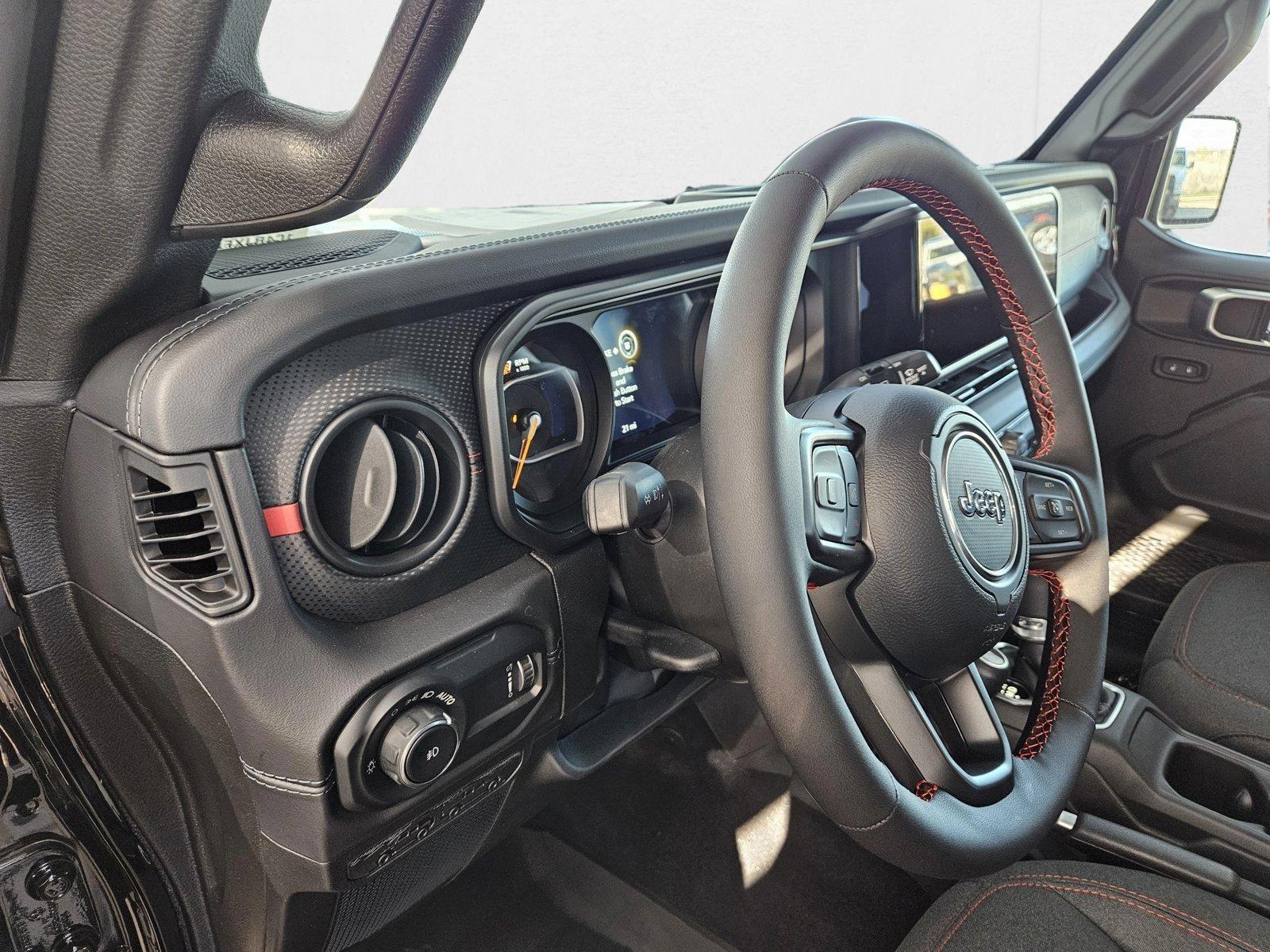 2025 Jeep Wrangler Rubicon photo 3
