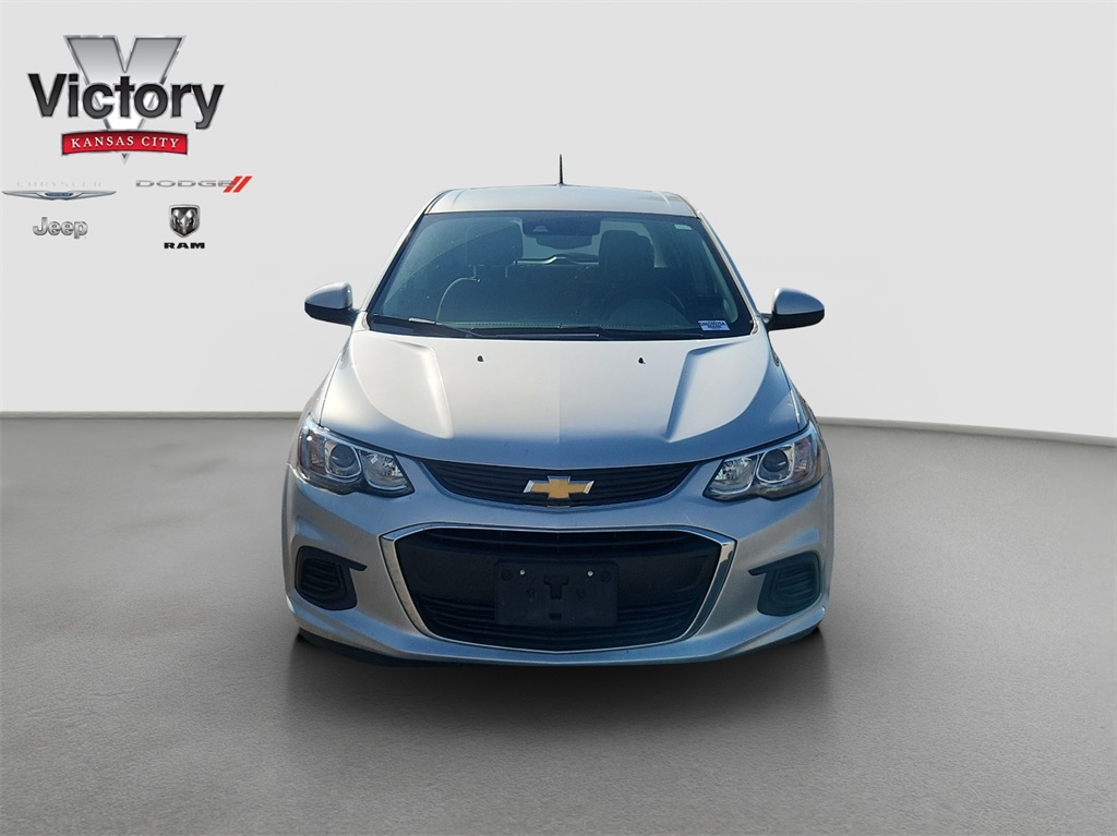 2020 Chevrolet Sonic LT photo 2
