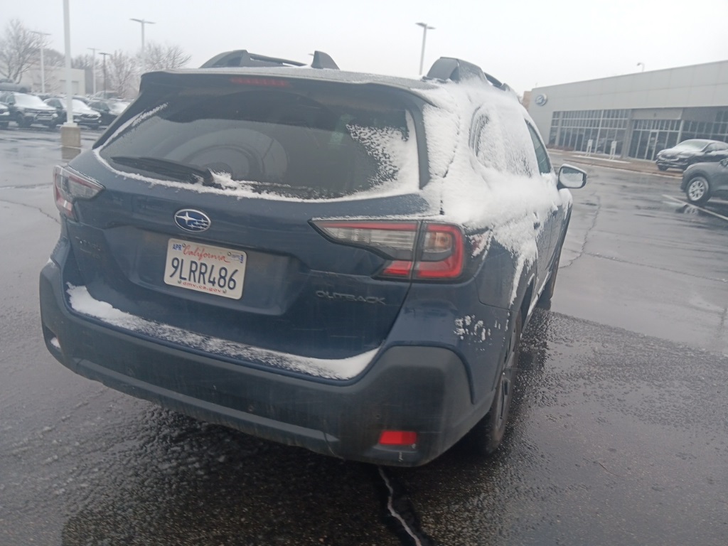 2024 Subaru Outback Onyx Edition photo 2