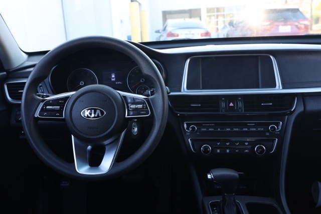 2020 Kia Optima LX photo 20