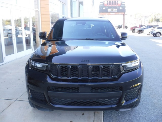 2021 Jeep Grand Cherokee Altitude photo 4