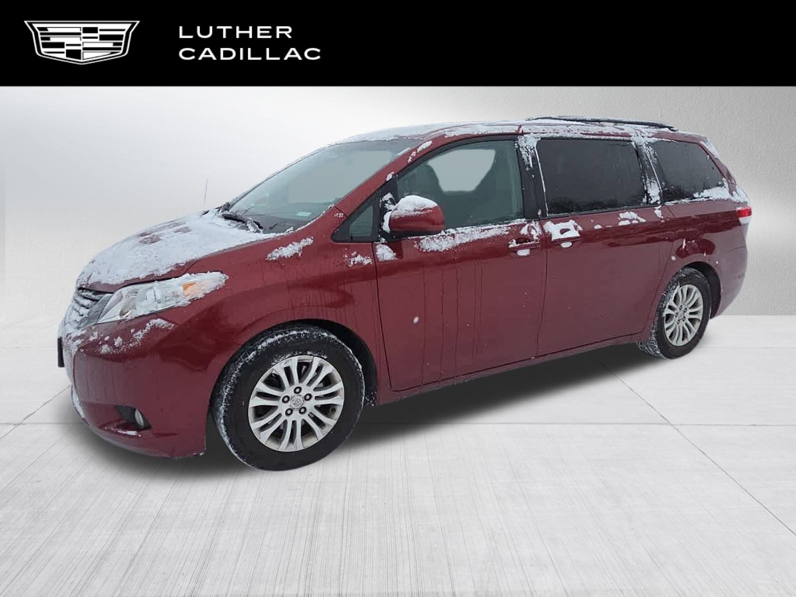 2012 Toyota Sienna XLE's photo