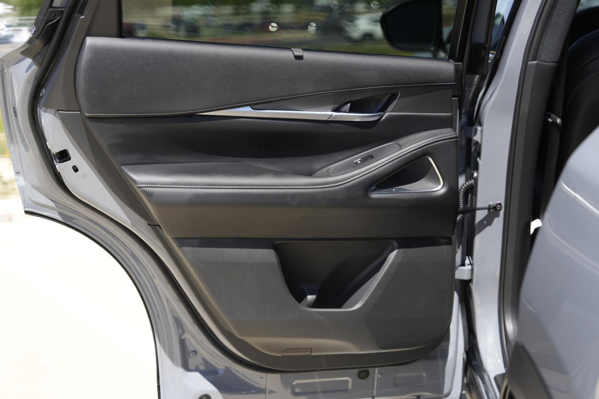 2025 Infiniti QX60 Luxe AWD photo 8